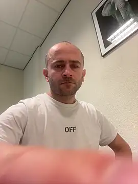 Majestik1 online show from February 2026 10:56:01 AM