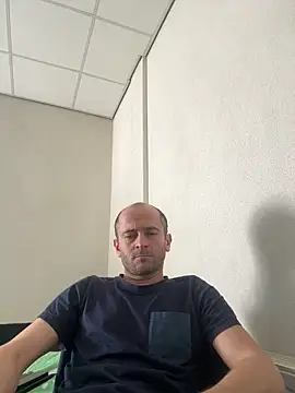 Majestik1 online show from March 2026 03:13:01 PM