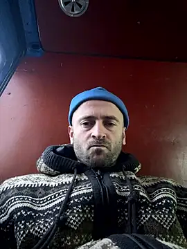 Snapshot of Majestik1 chatting on January 2026 12:10:02 PM Majestik1 online show from January 2026 12:10:02 PM