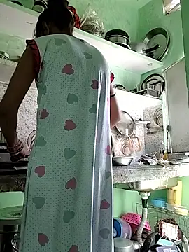 Snapshot of Night-Couple2 chatting on April 2026 04:35:01 AM Night-Couple2 online show from April 2026 04:35:01 AM