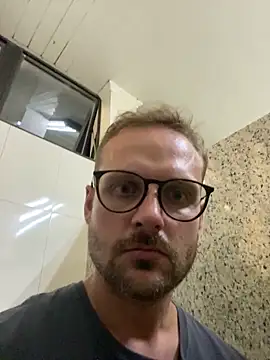 catarinenseputo online show from February 2026 03:06:01 AM