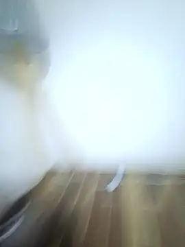 Snapshot of tamara28hot chatting on January 2026 04:19:01 AM tamara28hot online show from January 2026 04:19:01 AM