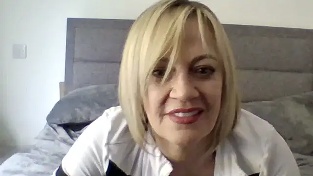 Milfshake227 online show from March 2026 03:34:01 PM