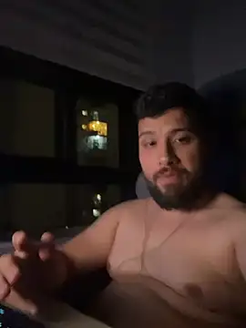 NinoEstouranel online show from January 2026 04:05:02 AM