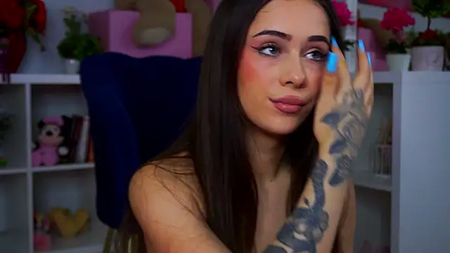 Ava Solis online show from February 2026 08:28:01 PM