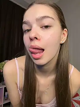 SkylineBliss online show from April 2026 06:26:02 AM