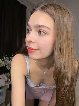 SkylineBliss online show from June 2026 01:11:02 PM