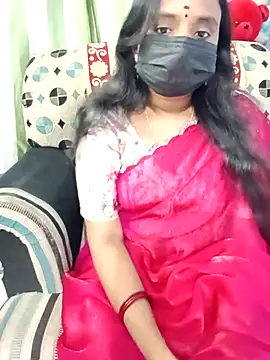 Snapshot of Tinarosy13 chatting on February 2026 03:54:01 PM Tinarosy13 online show from February 2026 03:54:01 PM