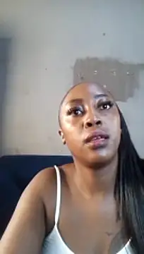 CocoButterxox online show from April 2026 11:47:02 AM