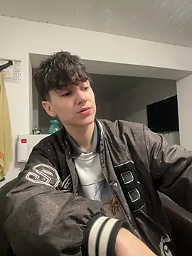 ravenryx online show from February 2026 03:40:02 PM