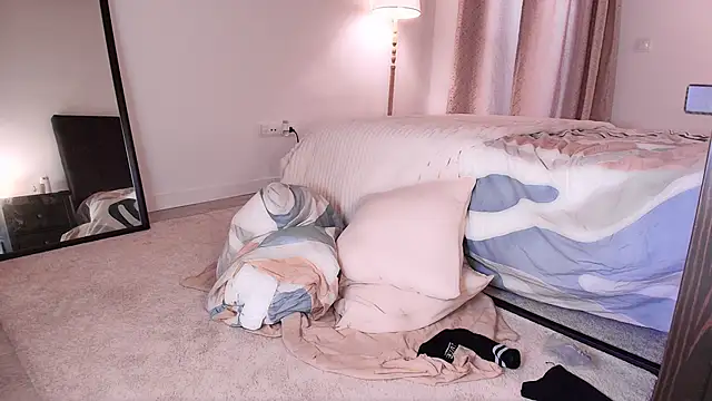 emilynoir   online show from February 2026 11:43:02 AM