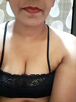 MILFybar online show from April 2026 05:14:02 PM