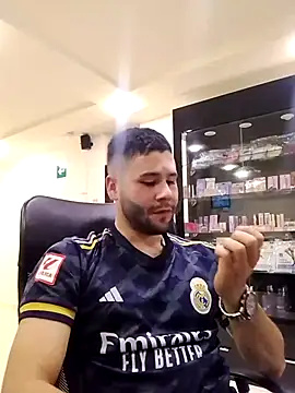 AndyKnoxx online show from March 2026 07:37:02 PM