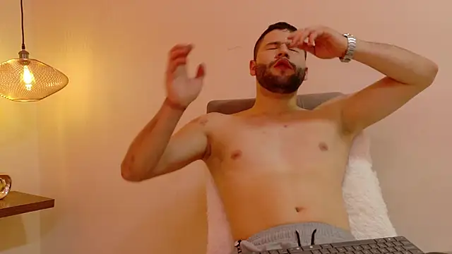 AndyKnoxx online show from February 2026 08:30:02 PM