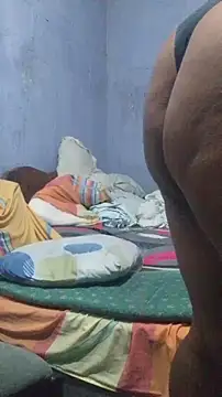 Isabel and Heckler online show from April 2026 12:58:02 AM