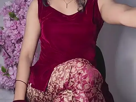 Yasminrosa online show from February 2026 12:34:02 AM