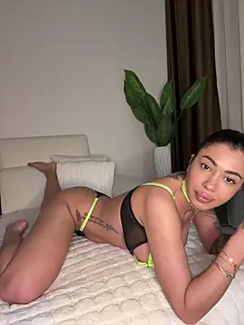 Snapshot of irisxxxiris chatting on January 2026 03:50:02 PM irisxxxiris online show from January 2026 03:50:02 PM
