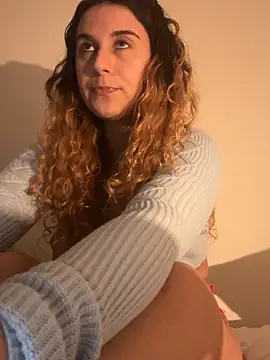 joanaguerreiru online show from February 2026 12:11:01 AM