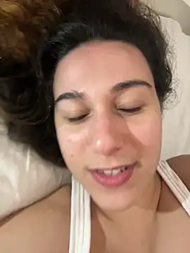 joanaguerreiru online show from March 2026 01:17:02 AM