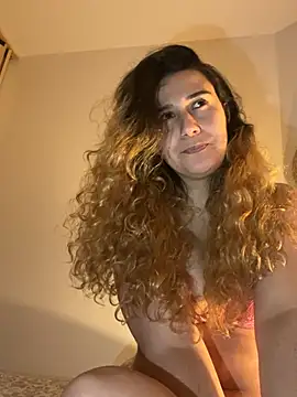 joanaguerreiru online show from February 2026 10:41:02 PM