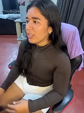 Minico25 online show from April 2026 02:02:02 AM