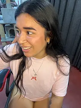 Minico25 online show from April 2026 01:40:01 AM