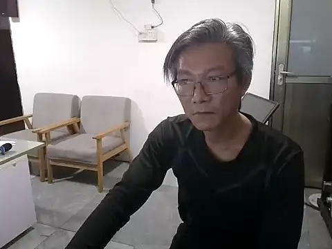 Snapshot of me-great chatting on January 2026 11:47:01 AM me-great online show from January 2026 11:47:01 AM