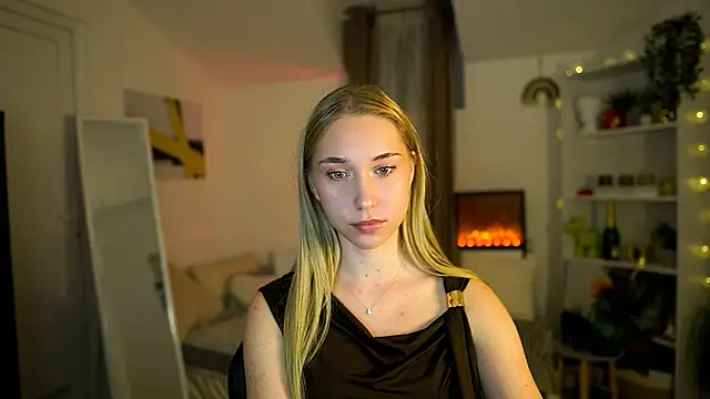 MilaBunny2000 online show from January 2026 02:20:01 PM