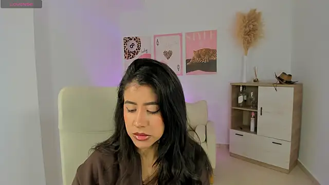 Sussan Monroe online show from February 2026 10:38:02 AM