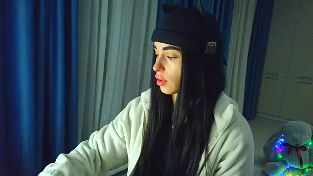 Vlada Elfie online show from February 2026 04:09:02 PM