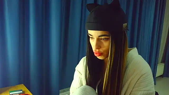 Vlada Elfie online show from March 2026 05:50:01 PM