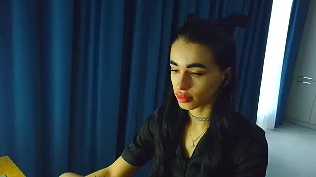 Vlada Elfie online show from March 2026 02:35:01 PM