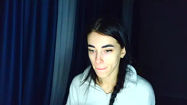 Vlada Elfie online show from January 2026 03:15:01 PM