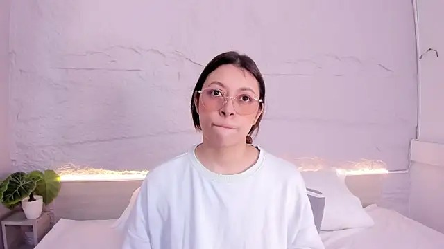 lanna 18  online show from March 2026 11:38:02 AM