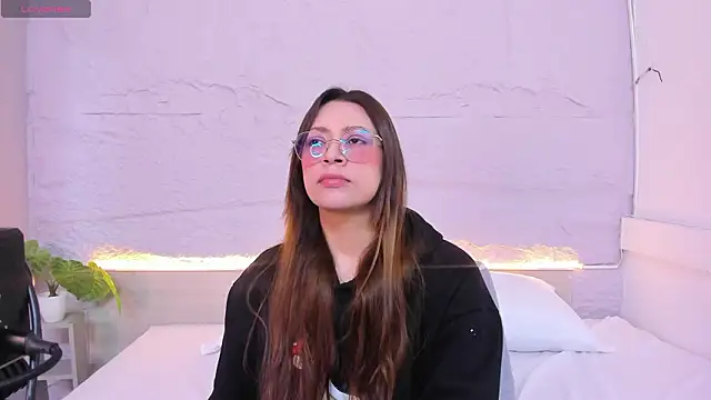 lanna 18  online show from January 2026 11:46:01 AM