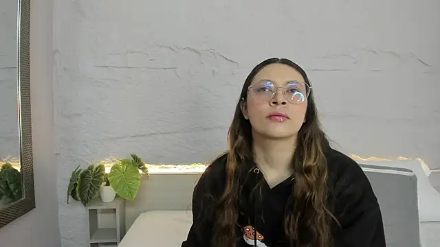 lanna 18  online show from March 2026 11:32:01 AM