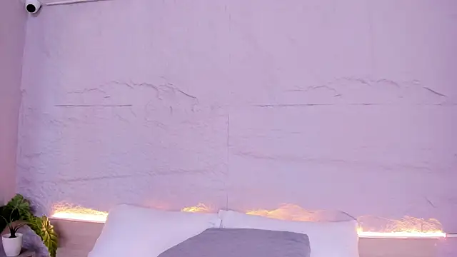 lanna 18  online show from January 2026 12:00:01 PM