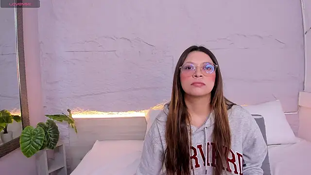 lanna 18  online show from February 2026 11:34:01 AM