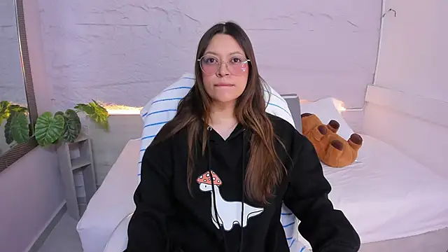 lanna 18  online show from April 2026 11:59:02 AM