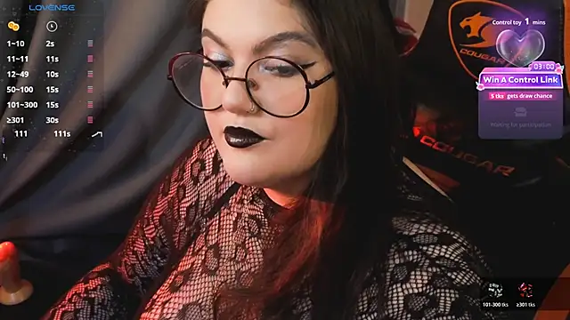 PixelMiss online show from May 2026 01:04:01 AM