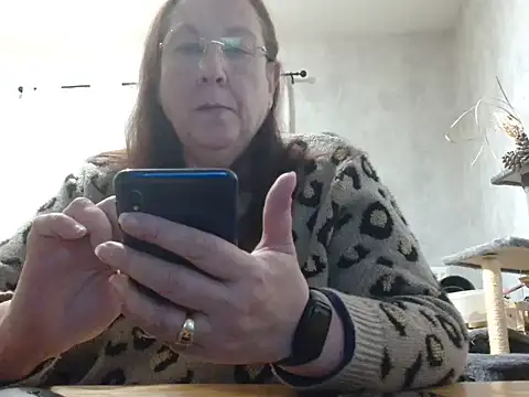 xmyriamx online show from February 2026 08:42:01 PM