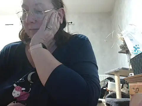 xmyriamx online show from March 2026 07:54:01 PM