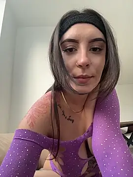 alesziarose  online show from January 2026 10:48:02 PM