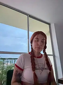 alesziarose  online show from February 2026 11:22:02 PM