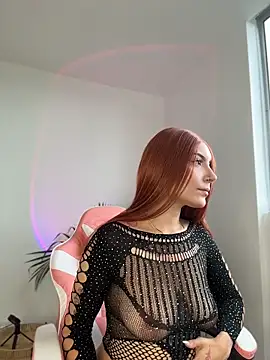 alesziarose  online show from May 2026 09:43:02 PM