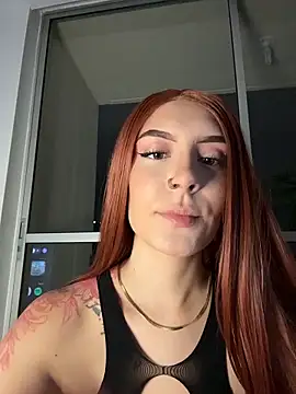 alesziarose  online show from February 2026 11:49:01 PM