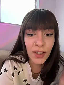 alesziarose  online show from January 2026 10:46:02 PM