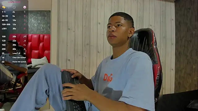  erick j online show from April 2026 08:22:02 PM