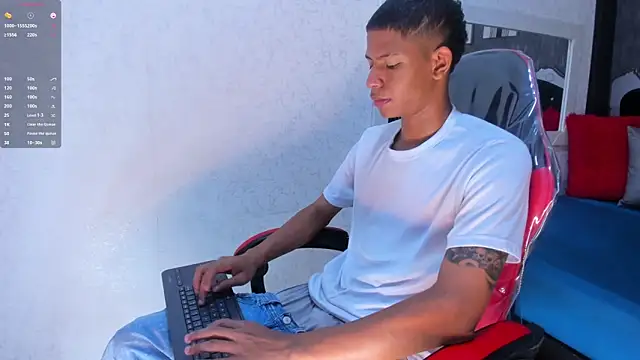 Snapshot of _erick_j chatting on February 2026 08:48:02 PM erick j online show from February 2026 08:48:02 PM