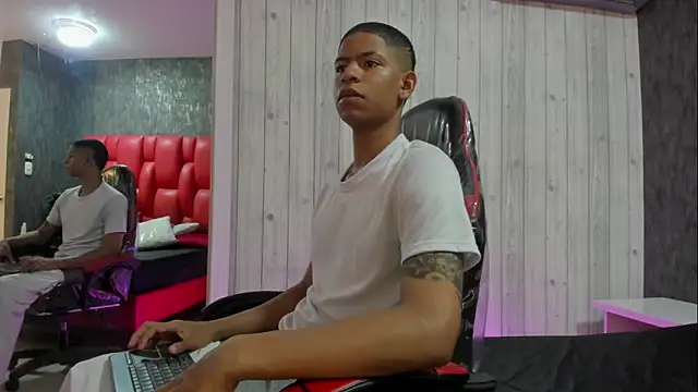  erick j online show from March 2026 08:08:01 PM